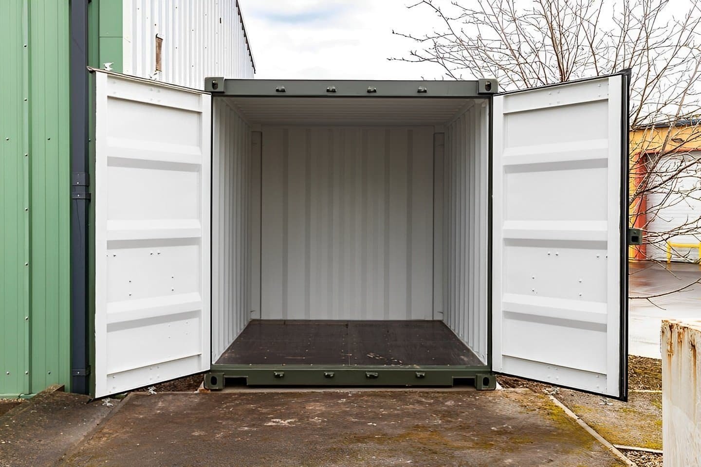 Heavy-Duty 10ft x 8ft One-Trip Green Steel Shipping Container - Image 5