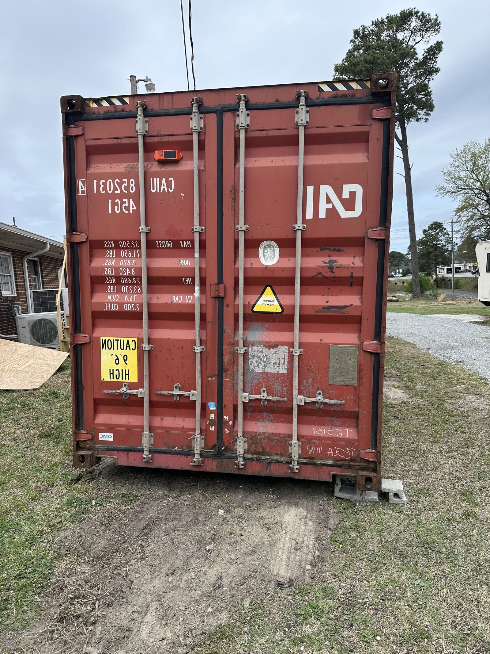 Used 40ft High Cube Shipping Container in Portland, Oregon - Image 2