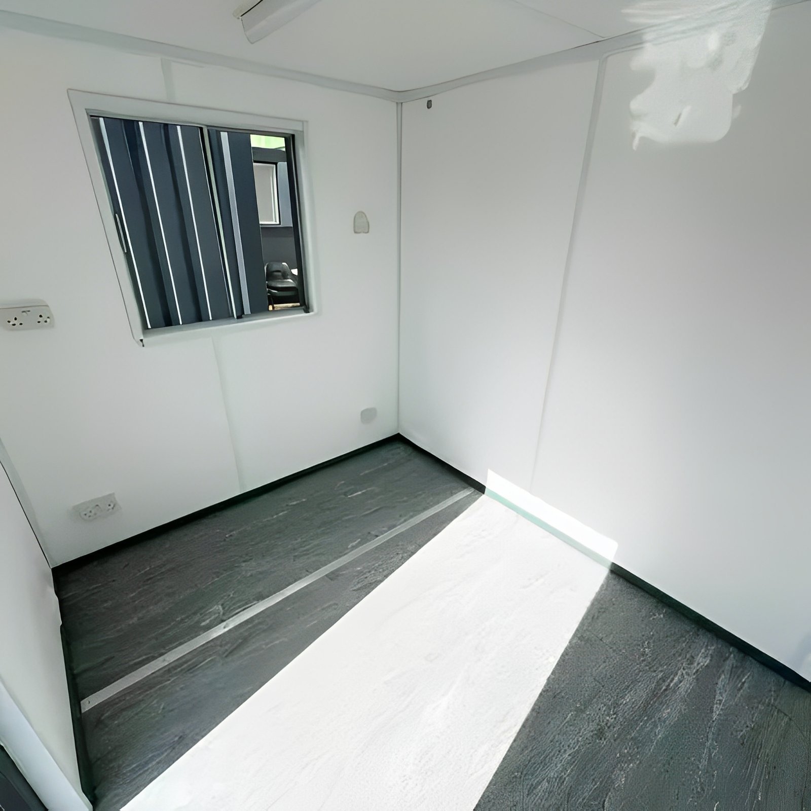 10ft x 8ft Portable Shipping Container Office – Anti-Vandal Steel Office Building - Image 4