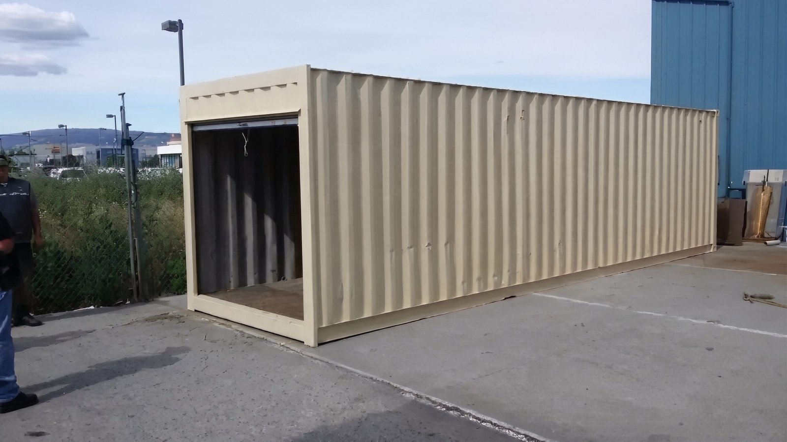 30ft Shipping Container With Roll-Up Door - Image 2